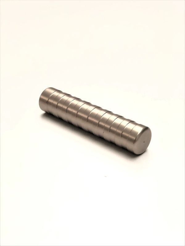 Pedal pin anode titanium